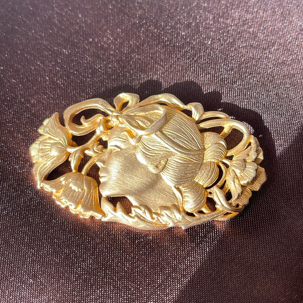 SOLD. Brushed Gold Tone JJ Signed Female Silhouette Brooch